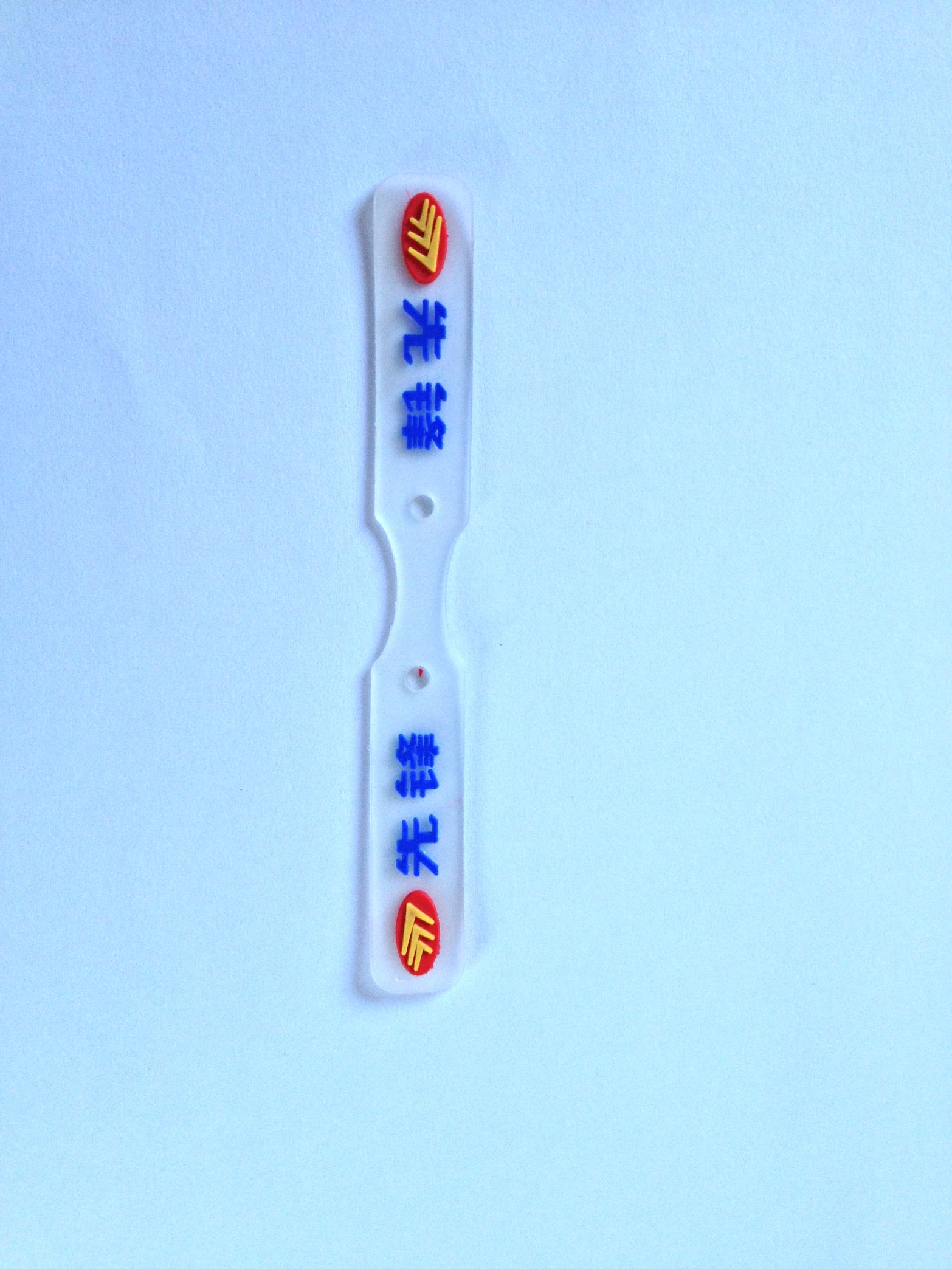 PVC outdoor injection molding soft plastic bag clothing string pull piece zip tail head 3