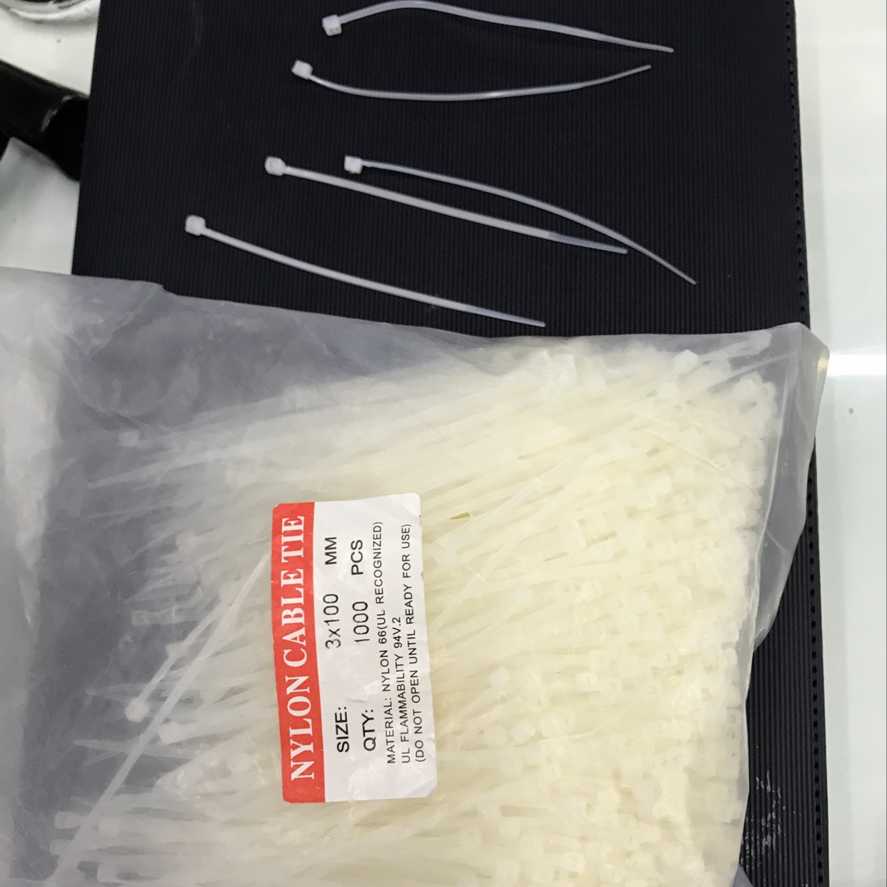 Nylon cable tie