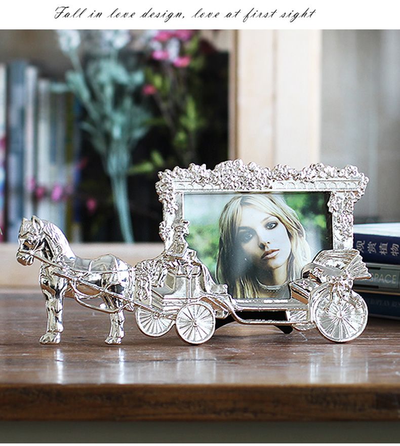 相框摆台 相框金属 古色相框  相框支架 相框挂钩 马车相框产品图