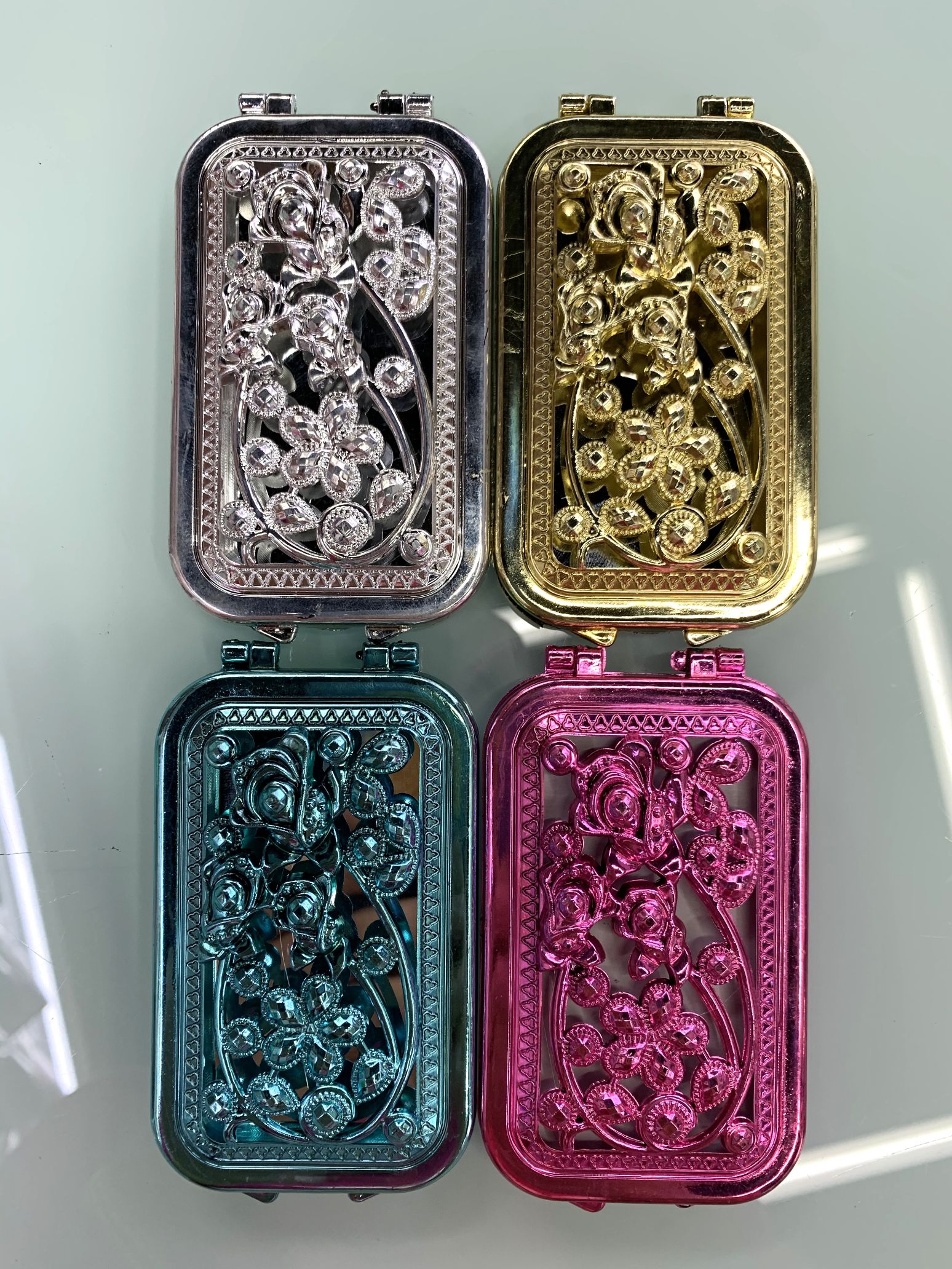 Yiwu Selection electroplated small mirror hollow rectangular double-sided mirror thumbnail