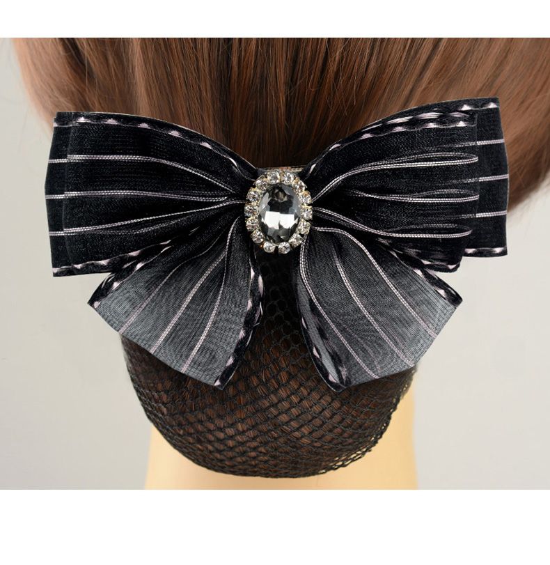 The new nurse's headpiece is exquisite. The professional bun with a net pocket at work is simple. The flight attendant's lace is high-end, elegant and fresh Application Scenario