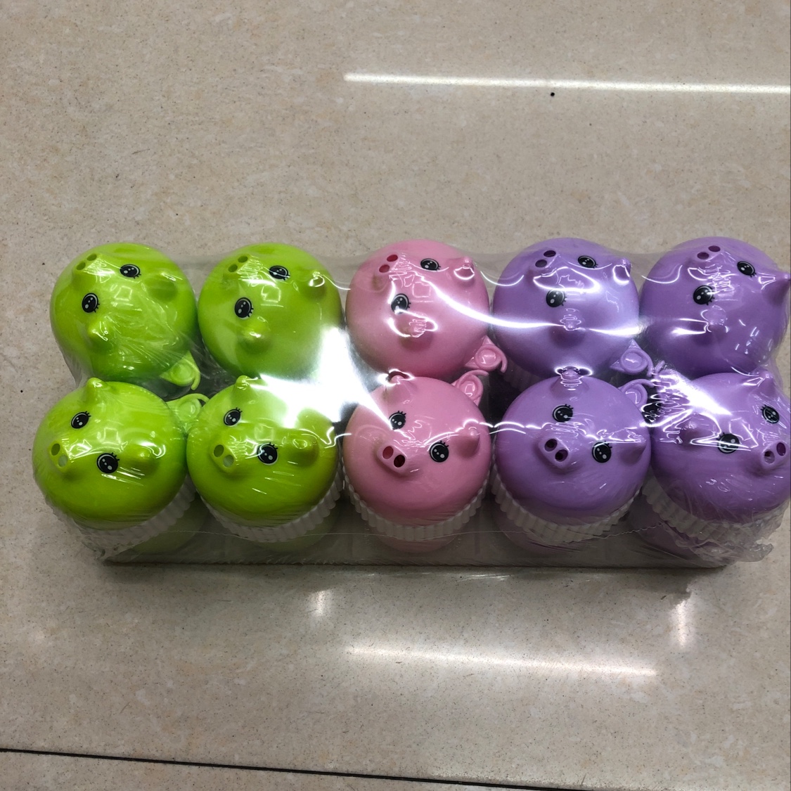 Baby pig toothpick bottle