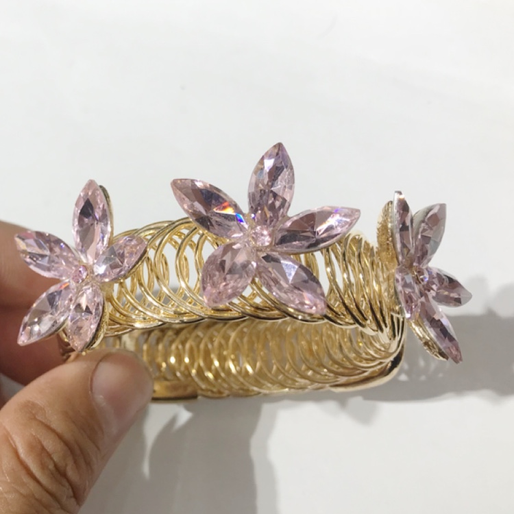Crystal spring bracelet, Korean style fashionable Swarovski crystal bracelet, European and American bestseller jewelry