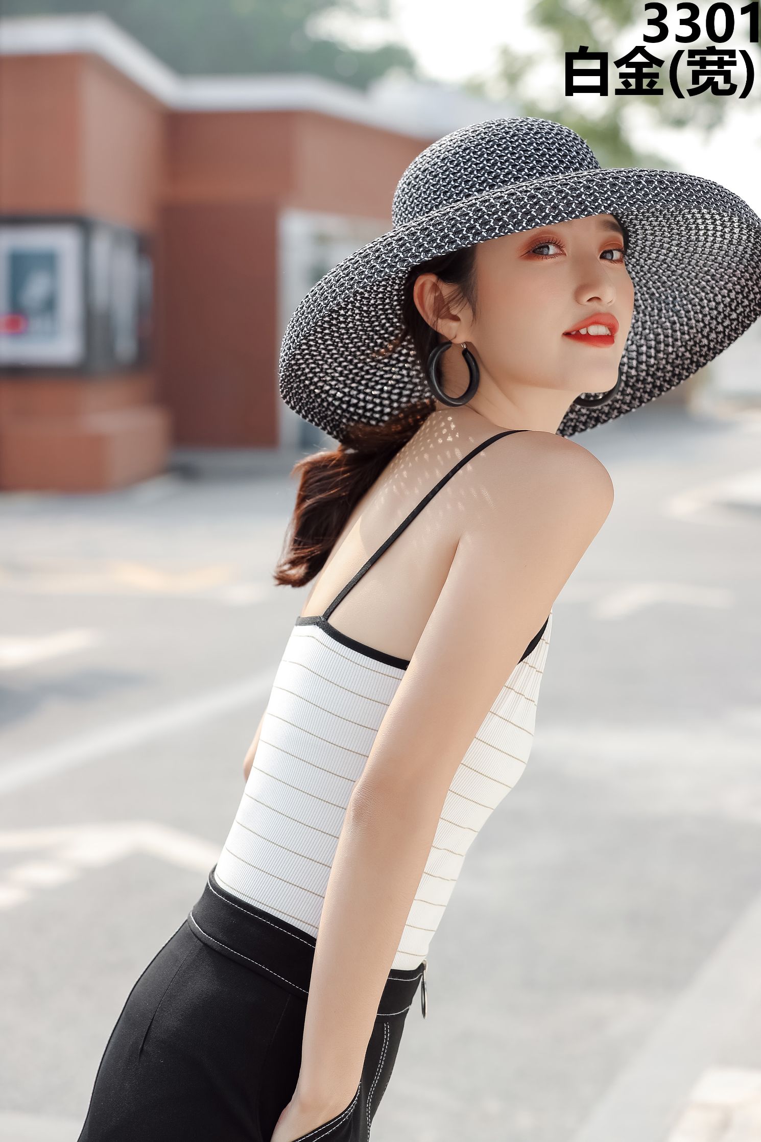 吊带背心女打底 外穿无袖上衣百搭性感莫代尔黑白色吊带女内搭
