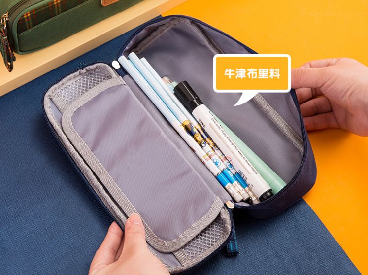 格纹英格兰时尚笔袋 加厚牛津布PU变色徽章拼接文具批发详情图10