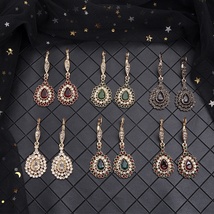经典风格，阿拉伯时尚贵族气质，玻璃水晶女士耳环