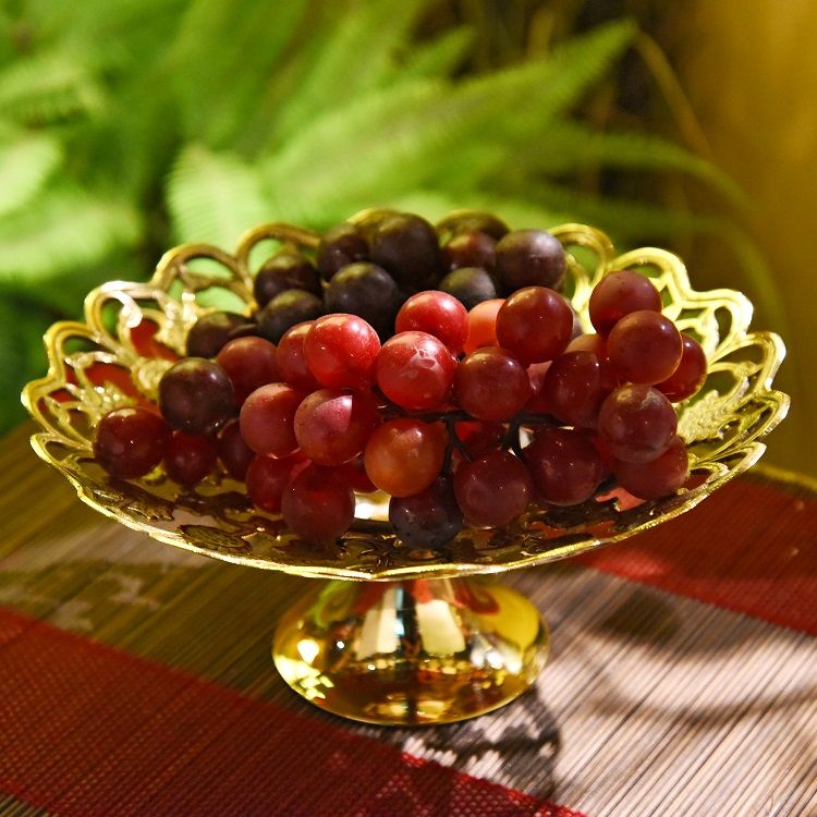 Brass shell inlaid hollowed-out fruit plate, imported metal fruit plate from India, home decoration, table and coffee table ornaments details Picture