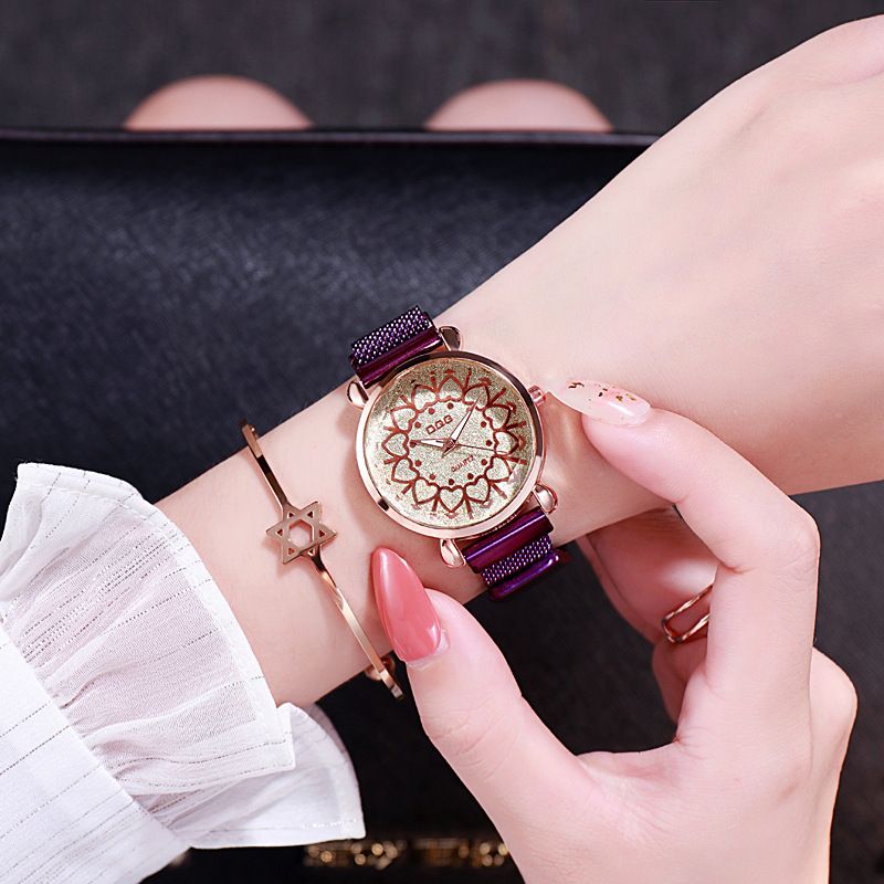 厂家直销女士爱心时尚腕表吸铁石表带手表一件代发详情图2
