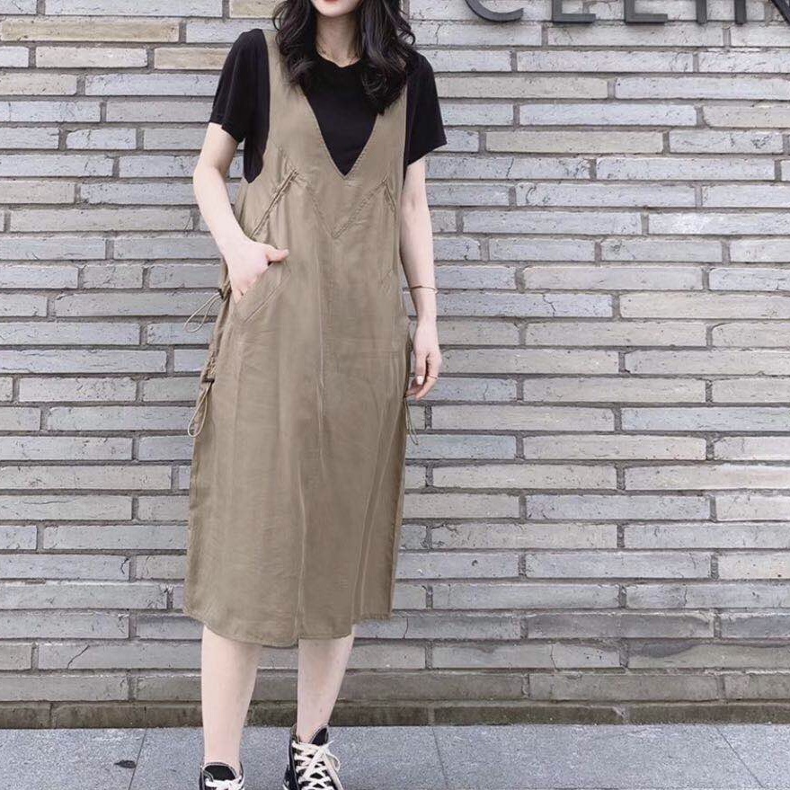 Skirt suit Specification image