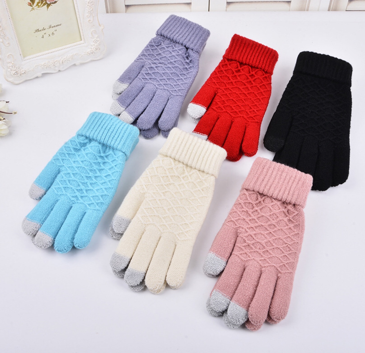 Korean version student jacquard gloves, diamond-shaped checkered flap gloves, women's winter touch screen five-finger adult knitted woolen fleece thickened warm gloves
