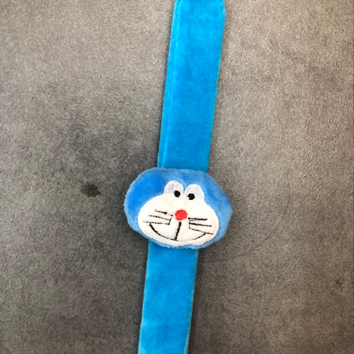 Clanging cat clasp thumbnail