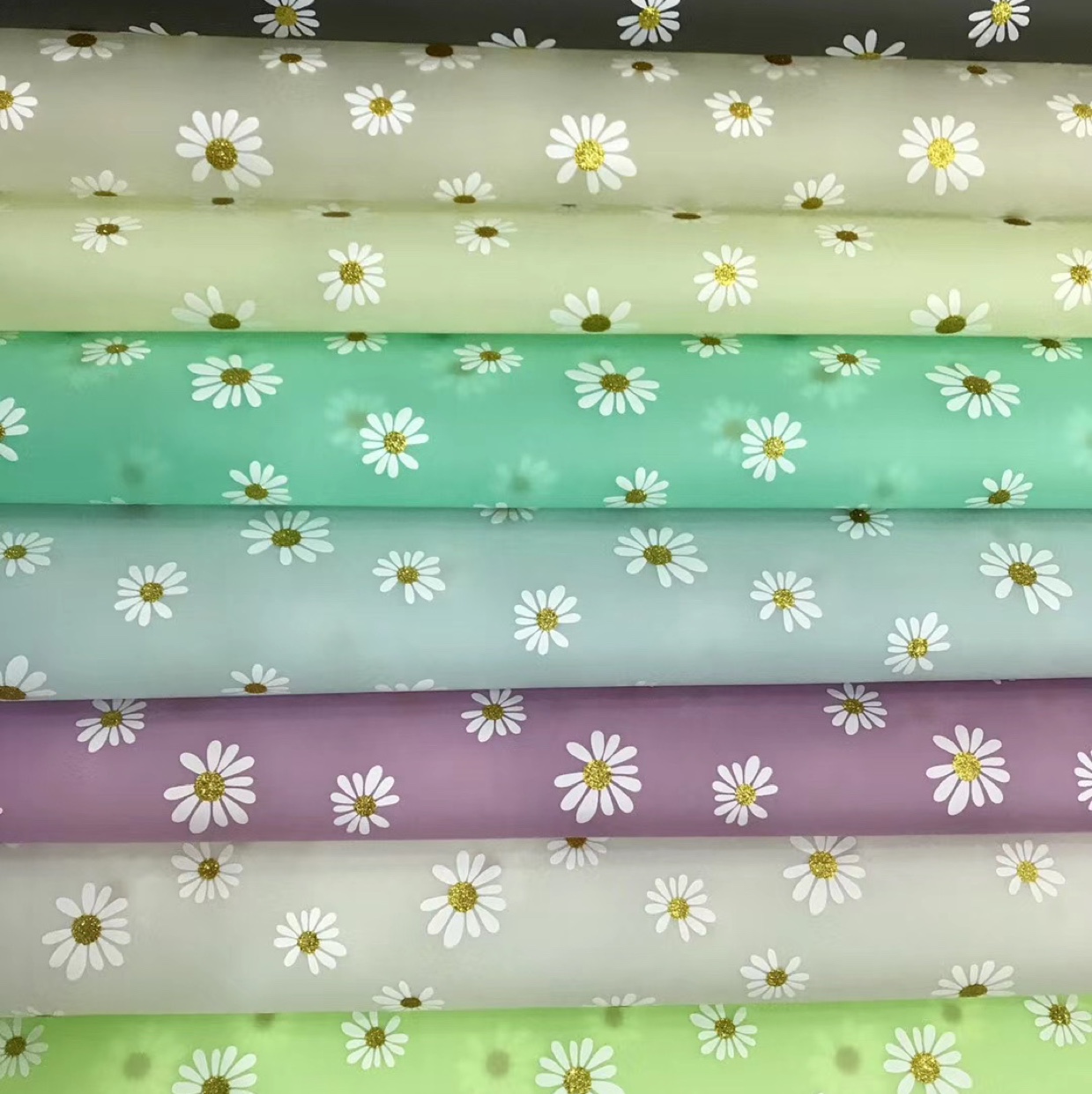 Supply TPU Daisy print film for cosmetic bags and coin purses Application Scenario