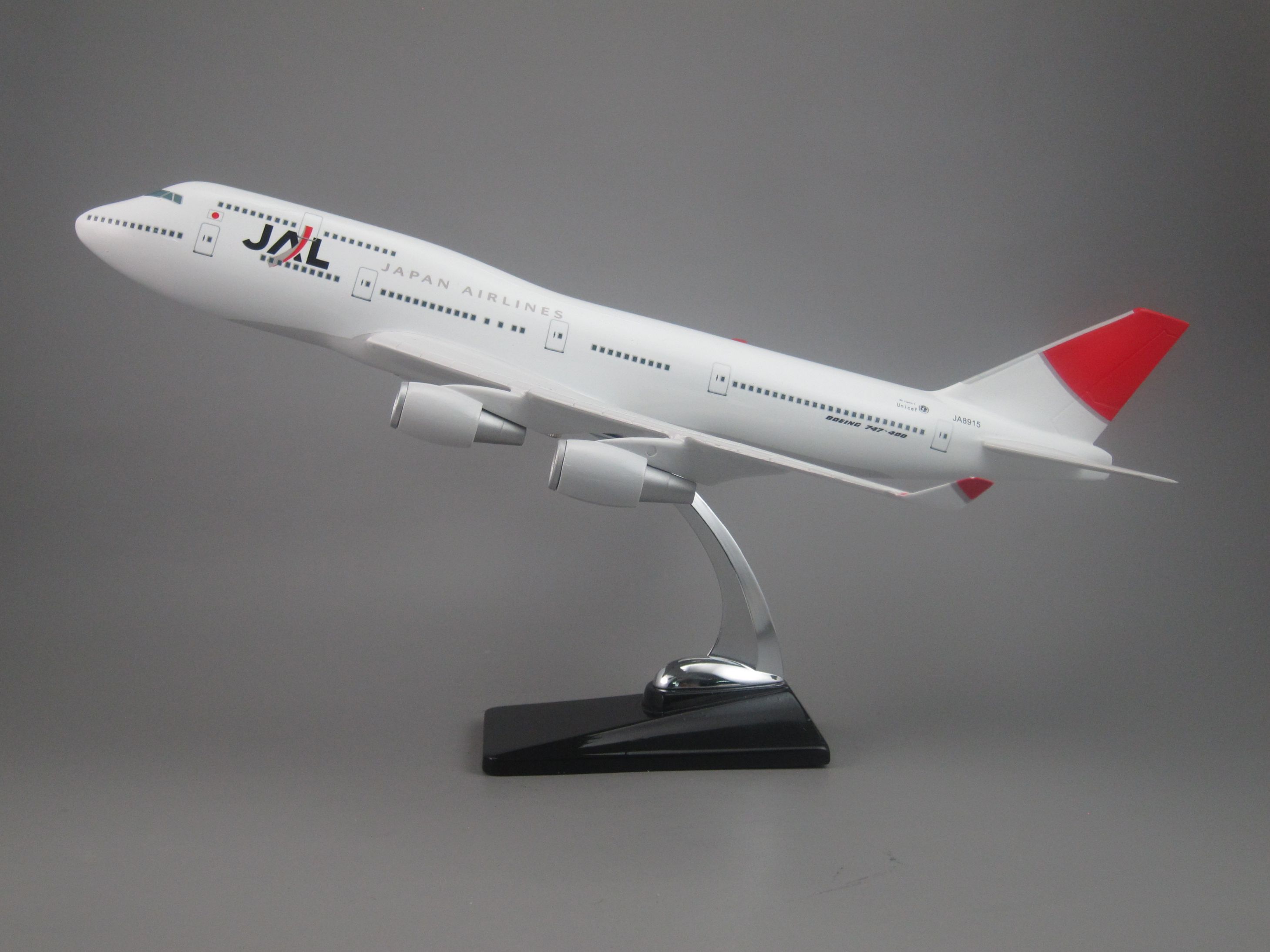 Aircraft model (Japan JAL Airlines B747-400 aircraft) simulation aircraft synthetic resin model aircraft