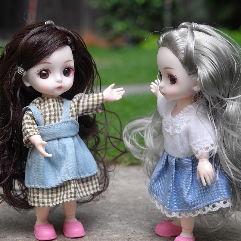 Barbie dolls are dressed up as dreamy girl fashion essentials pic 1