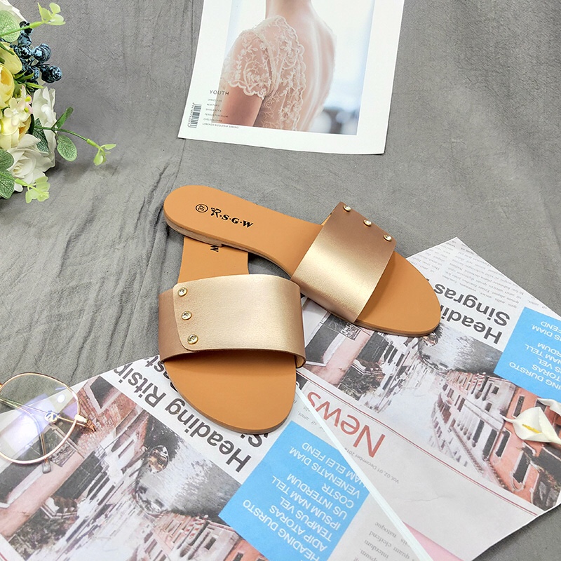 "Human and Shark Dance" one-piece flat, diamond-covered, trendy European and American women's slippers undefined