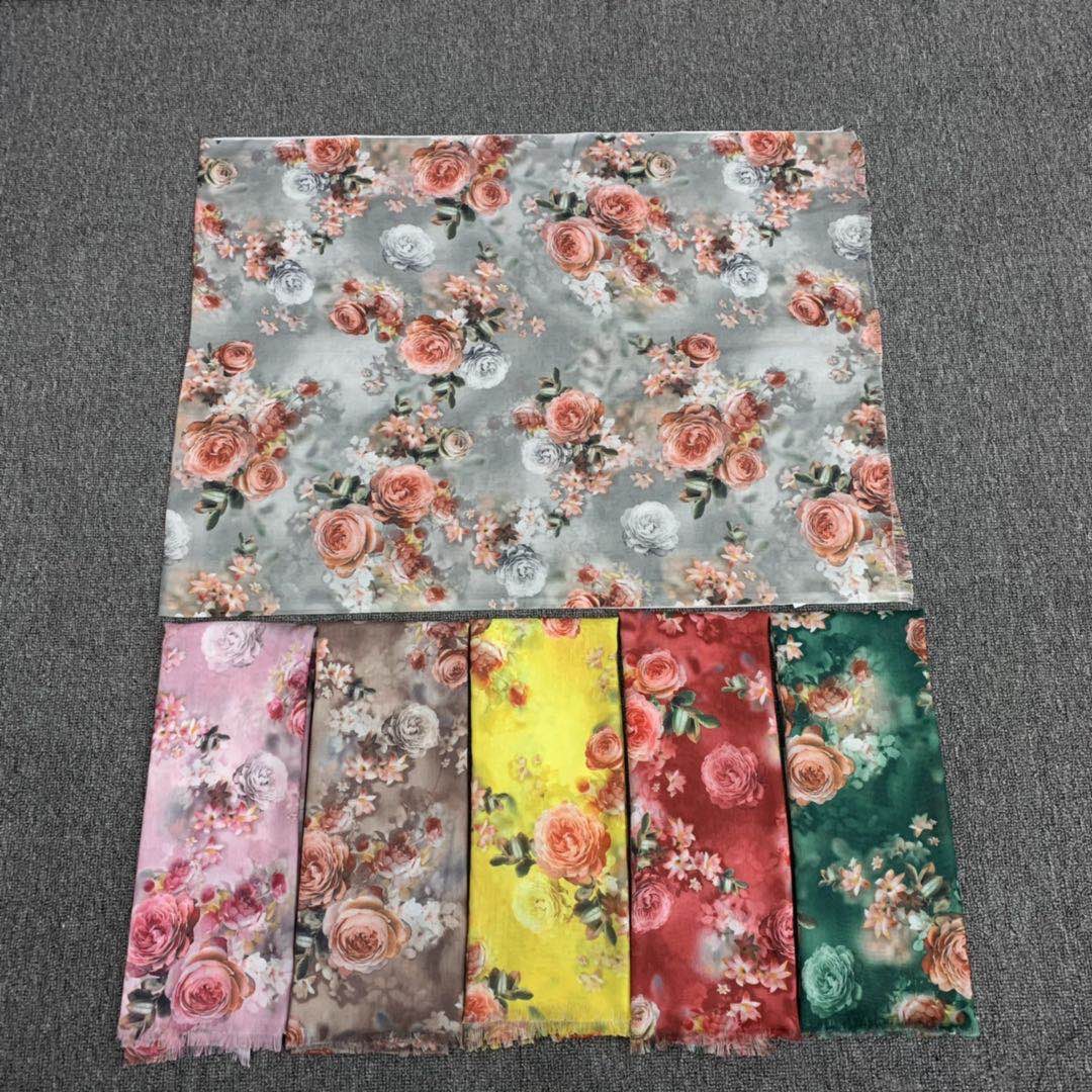 Gold scarf
Digital print fashion casual scarf thumbnail