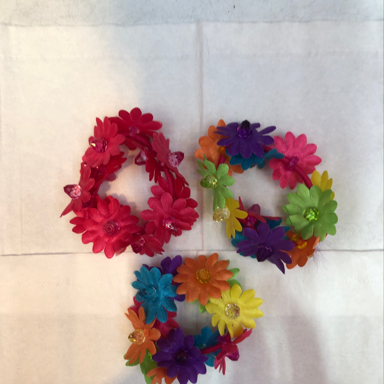 Chrysanthemum strawberry circle thumbnail