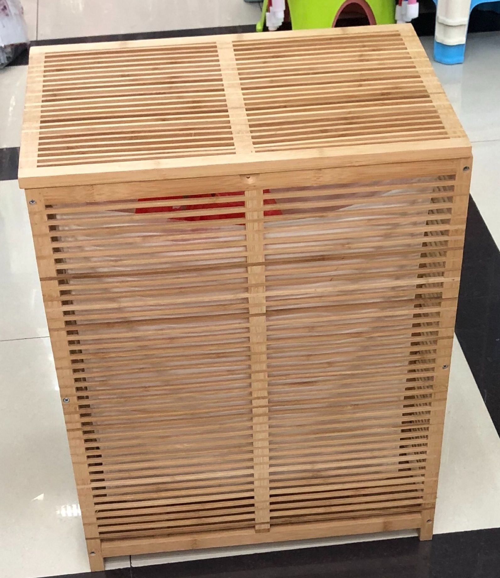 Flip the plant frame of the dirty clothes building to remove and install bamboo thumbnail