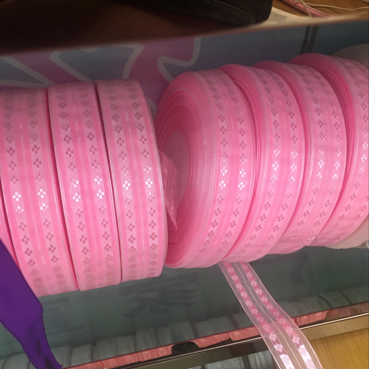 异性带子，粉色