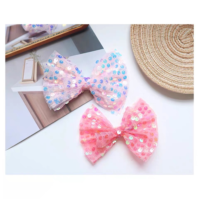 Fashion bows everywhere 🎀