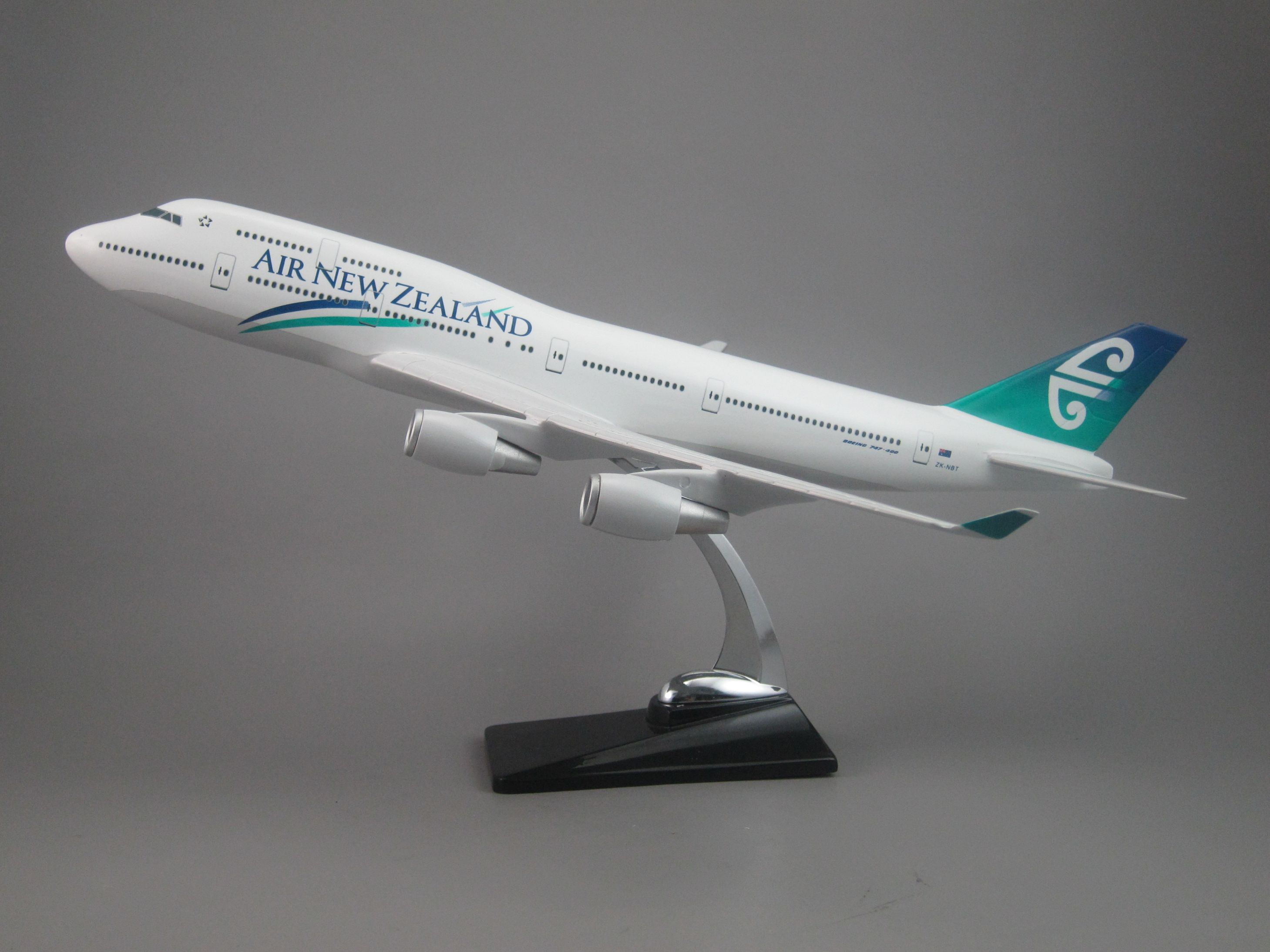 Model aircraft (Air New Zealand B747-400 aircraft) simulation aircraft synthetic resin model aircraft