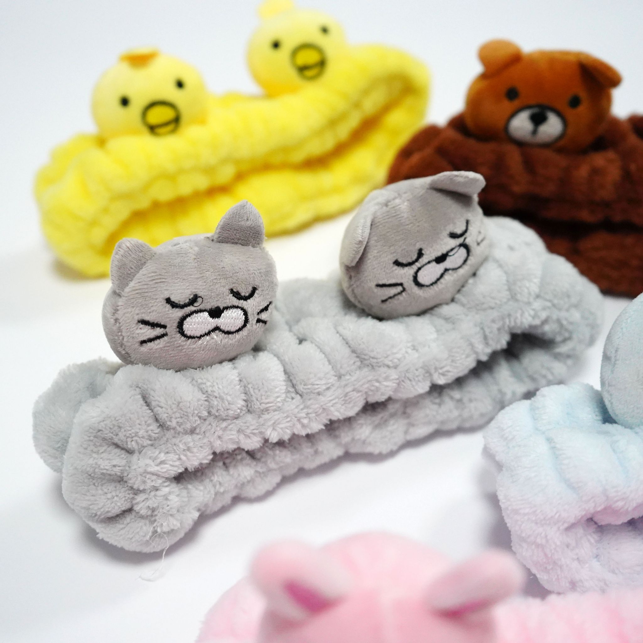 Yuhan Accessories' new Korean-style cartoon ball cat face wash hair tie, makeup mask and hair tie detail image 2