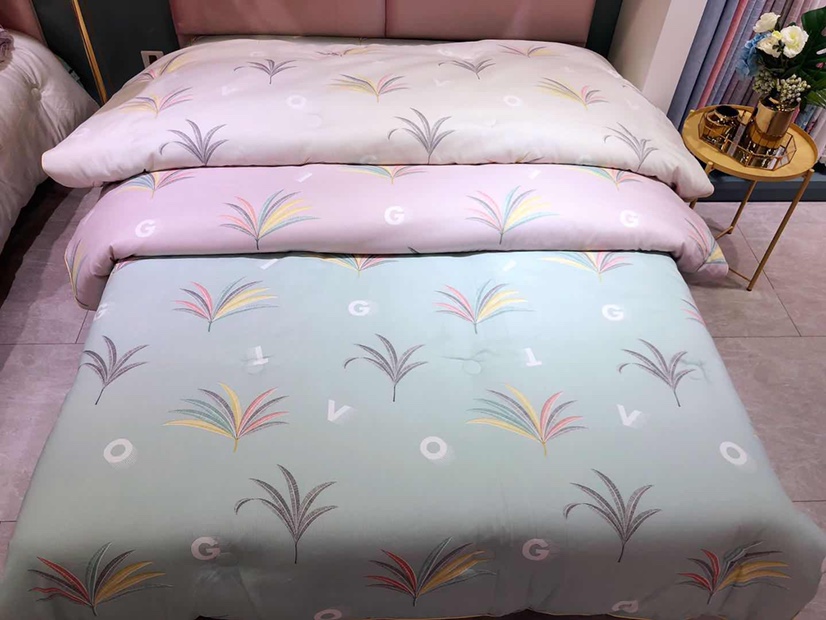 Warm Pile Cotton Three-Dimensional Winter Quilt details Picture