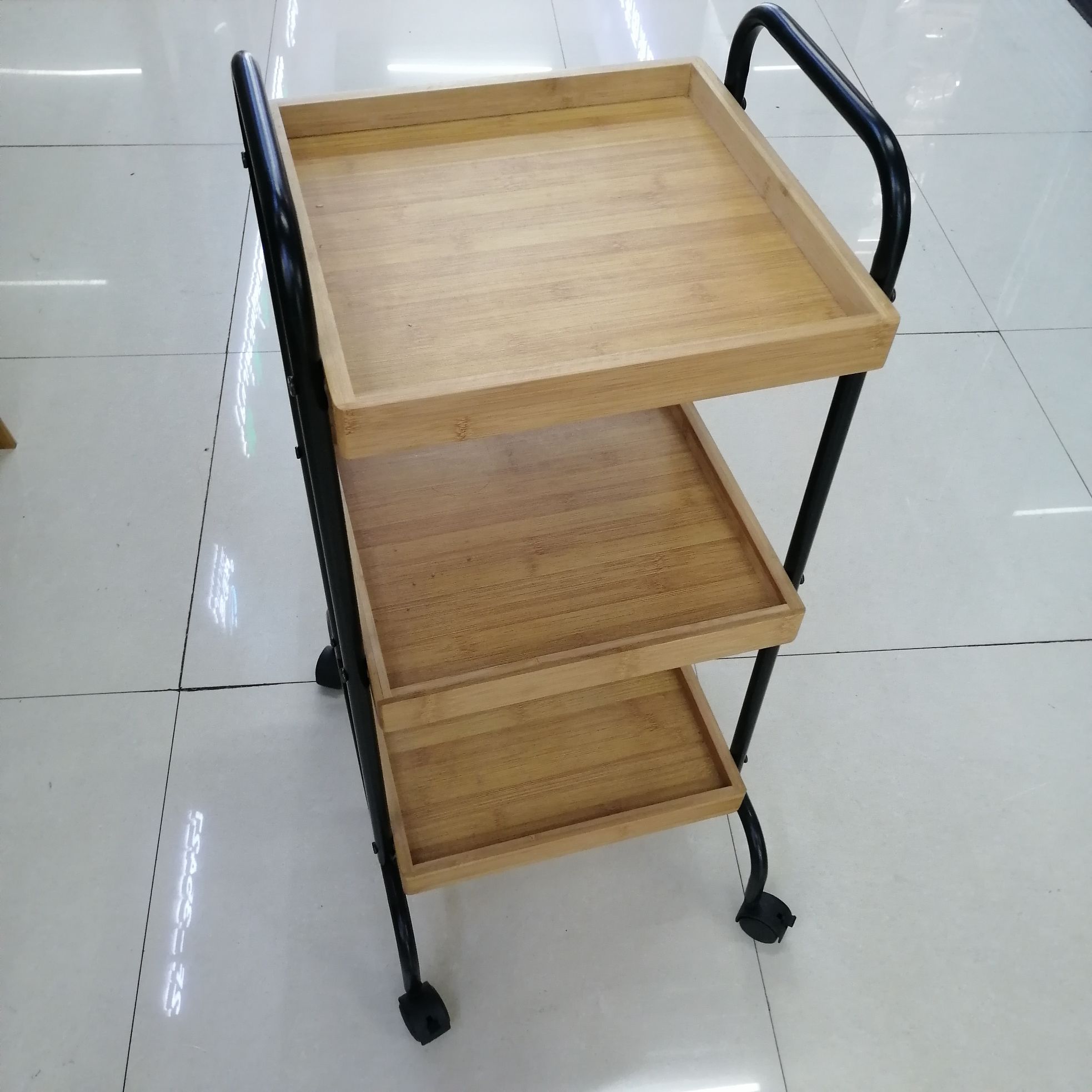 Round tube cart made of stainless steel thumbnail