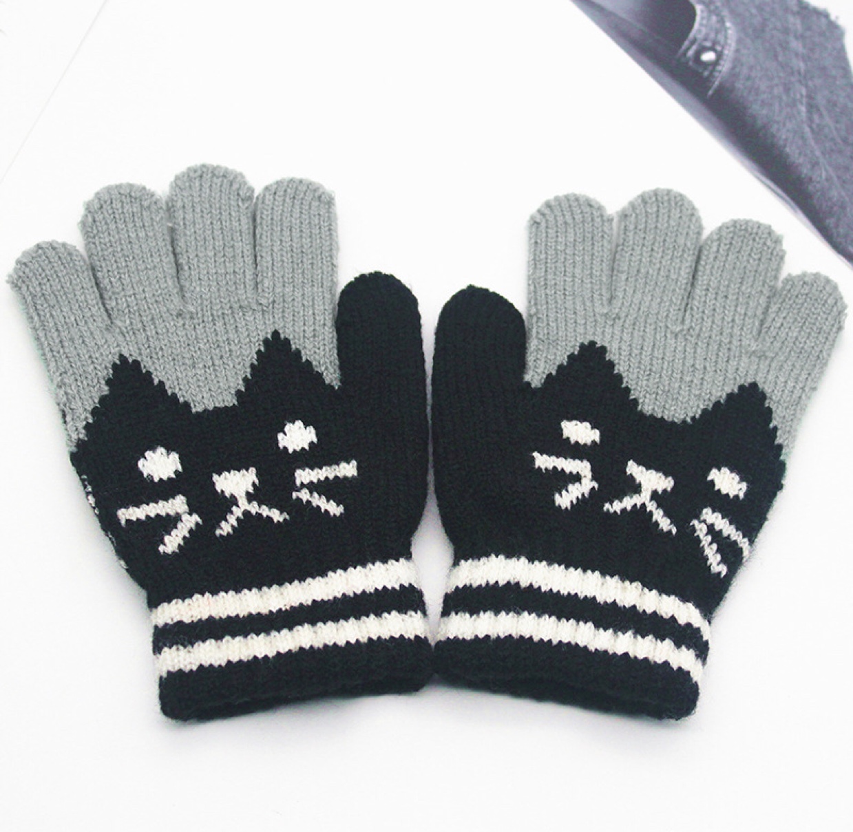 Korean cute woolen warm gloves for girls with fleece five-finger cycling knitted covers for students to keep warm in winter Specification image
