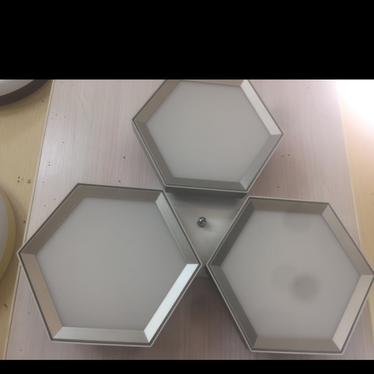 Three-head honeycomb chandelier, creative honeycomb hole-shaped lamp, creative lamp Specification image
