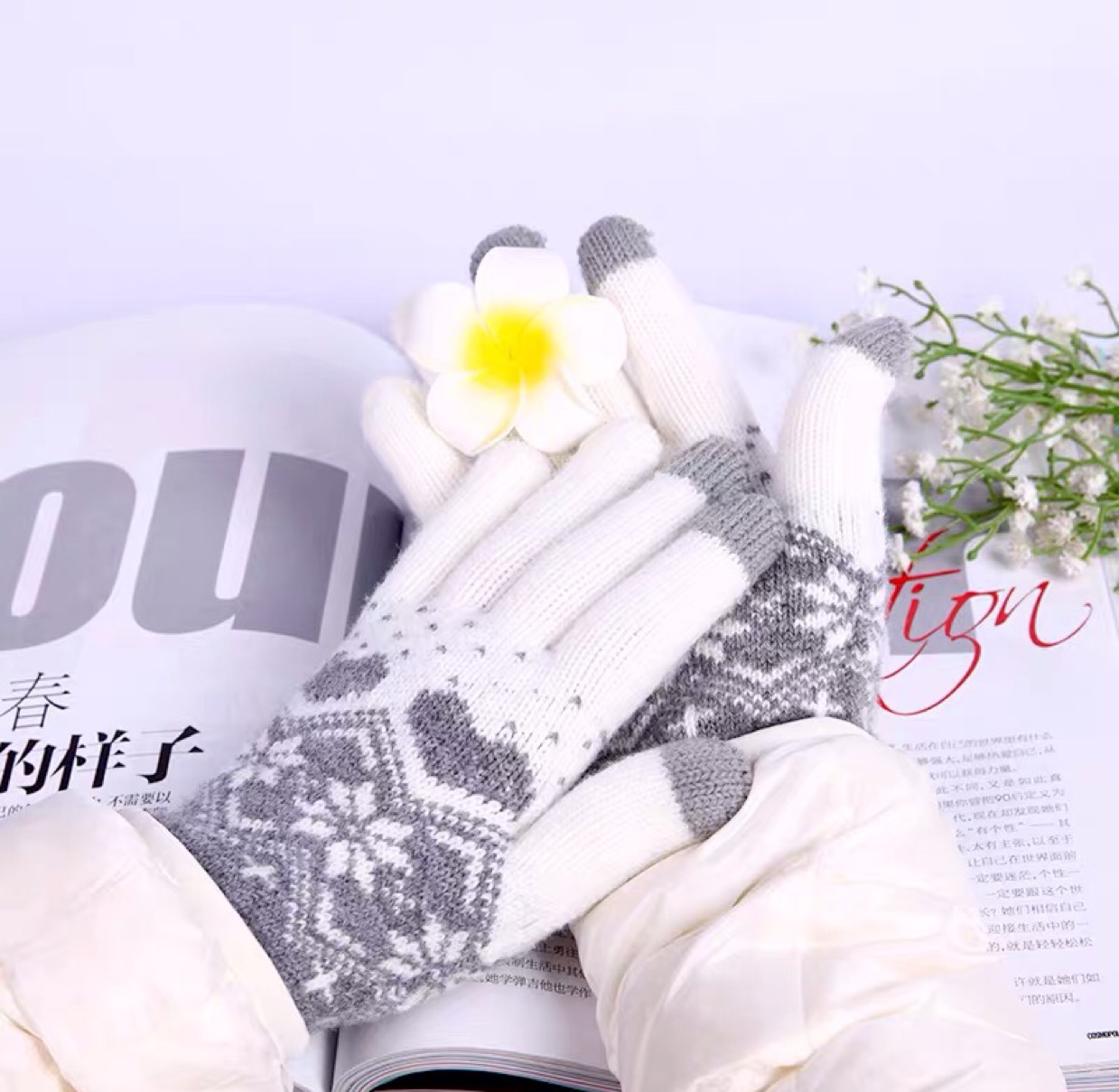 Korean cute woolen warm gloves for girls with fleece five-finger cycling knitted covers for students to keep warm in winter undefined