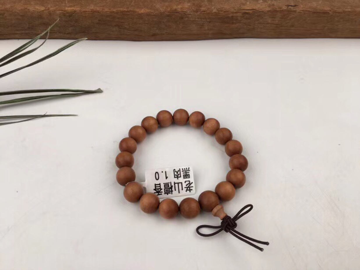 "Wu Mei" : (Premium) Indian Sandalwood Black Meat 1.0 (108 pieces)/Black Meat 1.0 (19 pieces)! Both floating and sinking are in stock! [Bowing] Solemnly promise: No adulteration, no coloring, no high selling price, tenfold compensation for any fake! Specification image