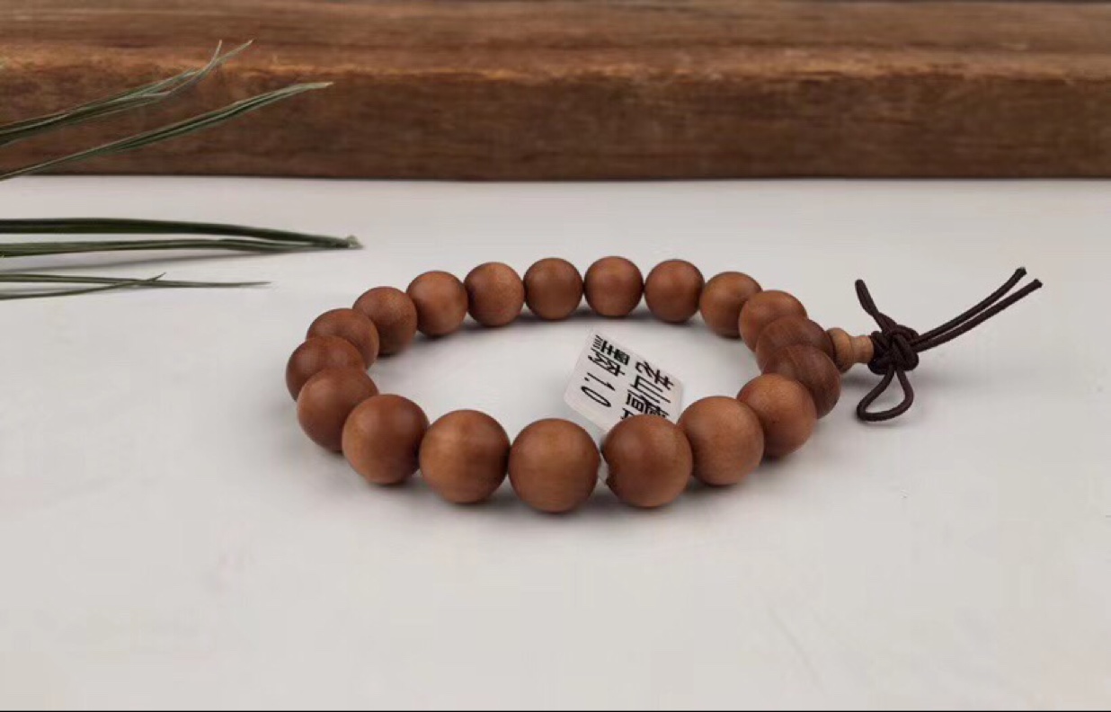 "Wu Mei" : (Premium) Indian Sandalwood Black Meat 1.0 (108 pieces)/Black Meat 1.0 (19 pieces)! Both floating and sinking are in stock! [Bowing] Solemnly promise: No adulteration, no coloring, no high selling price, tenfold compensation for any fake! undefined