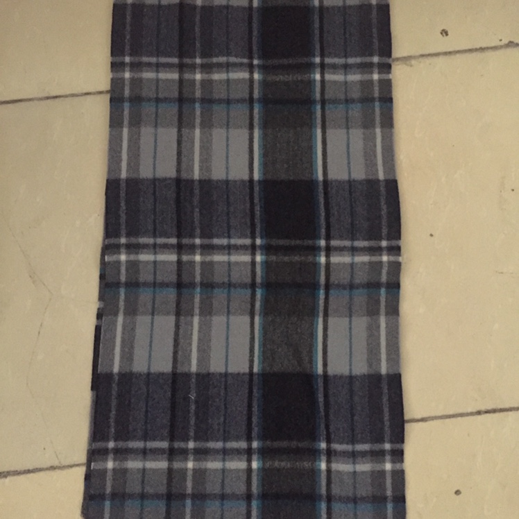Men's Scarf. Essential In Winter details Picture
