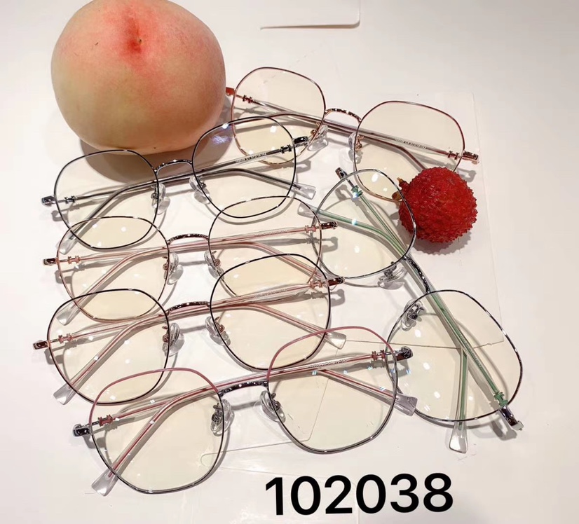 102038