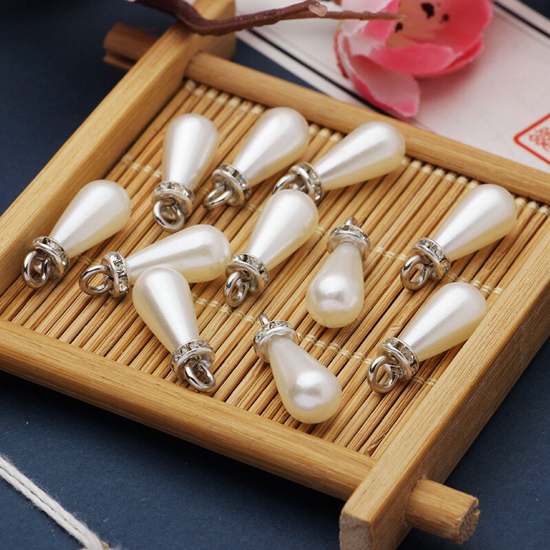 发夹配件产品图