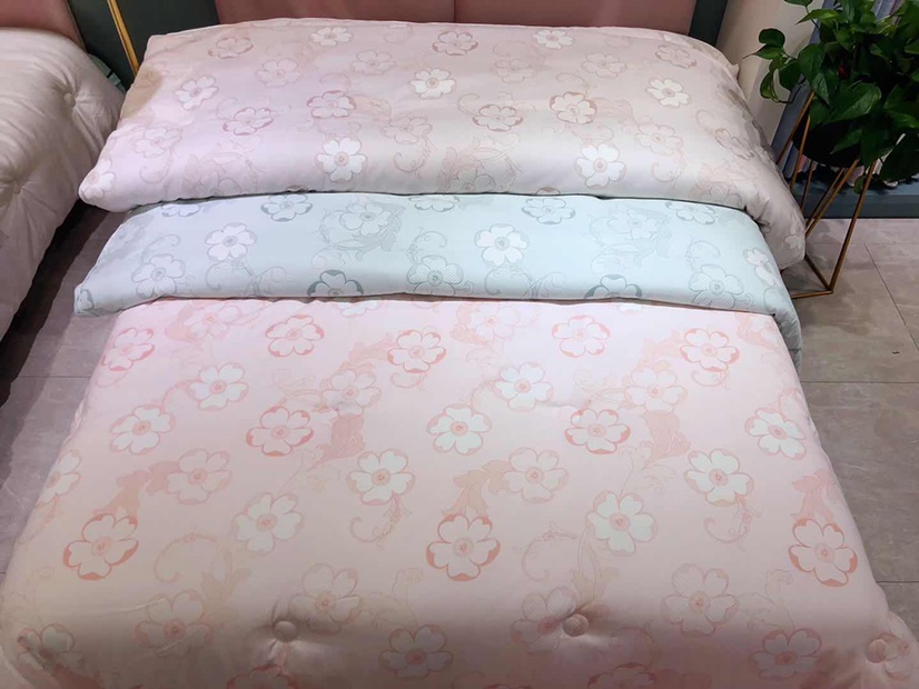Warm Pile Cotton Three-Dimensional Winter Quilt