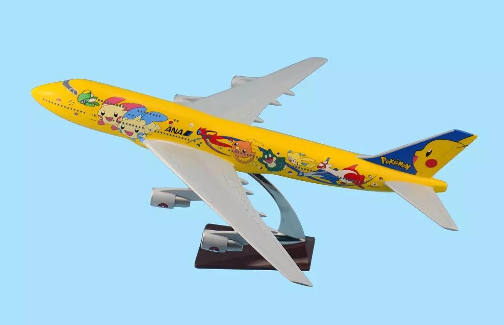 Model aircraft (Japanese ANA Airlines B747-400 painted aircraft) synthetic resin model aircraft