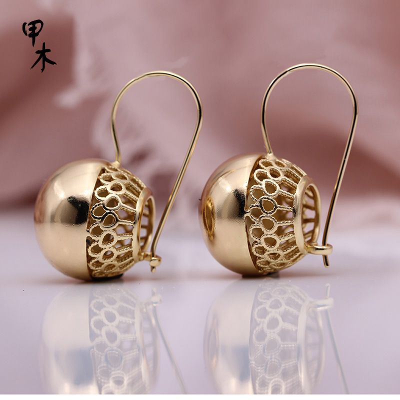 Customized wholesale of large spherical hollowed-out earrings with rose golden surface from Jia Mu Fashion, creativity and exaggeration