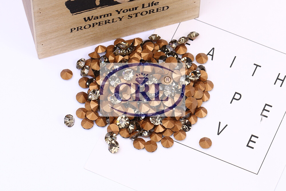 Domestic rhinestone gold base imitation Czech transparent grey SS17 manufacturers direct selling thumbnail