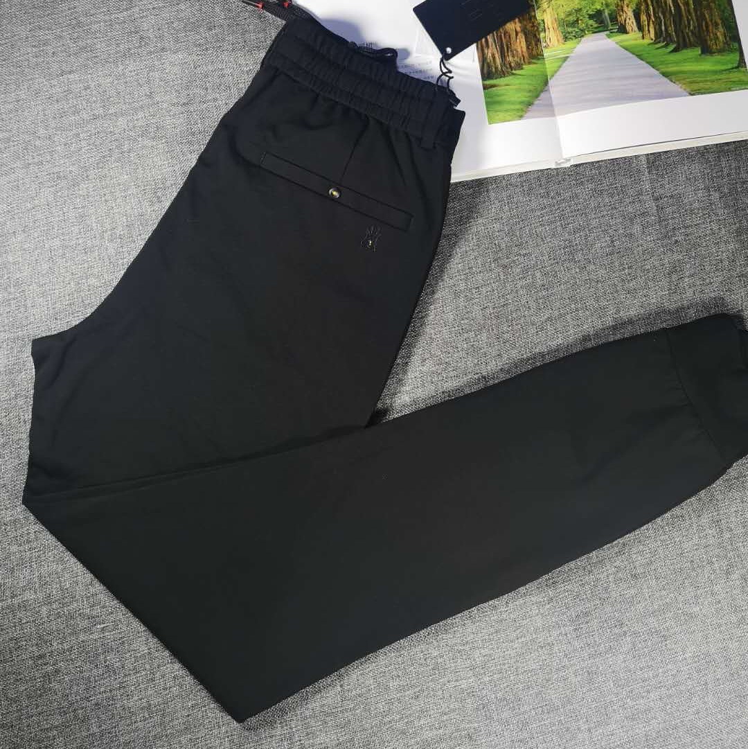 السراويل القصيرة المكيفة الهواء الخفيفة من فئة 2020. details Picture