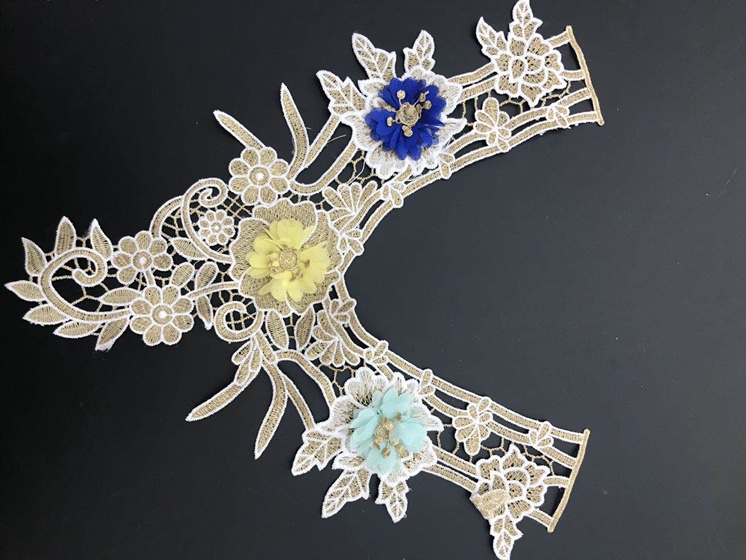 European Style Exquisite Embroidery Lace Collar Long Blouse For Women