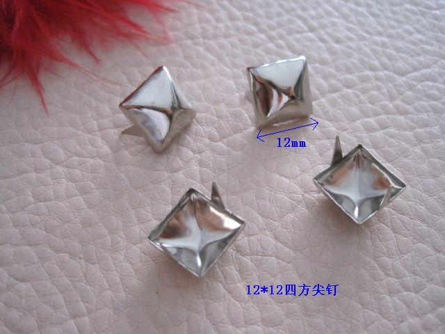四方尖头爪钉装饰扣箱包服装五金配件详情图4
