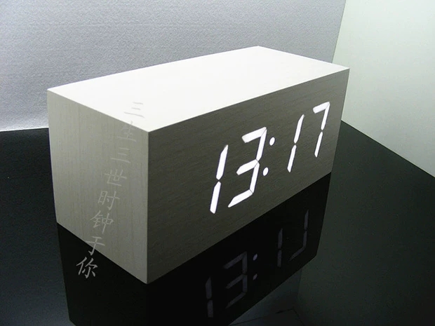 创意LED木头钟礼品电子钟夜光学生数字时钟声控温度台钟静音闹钟细节图