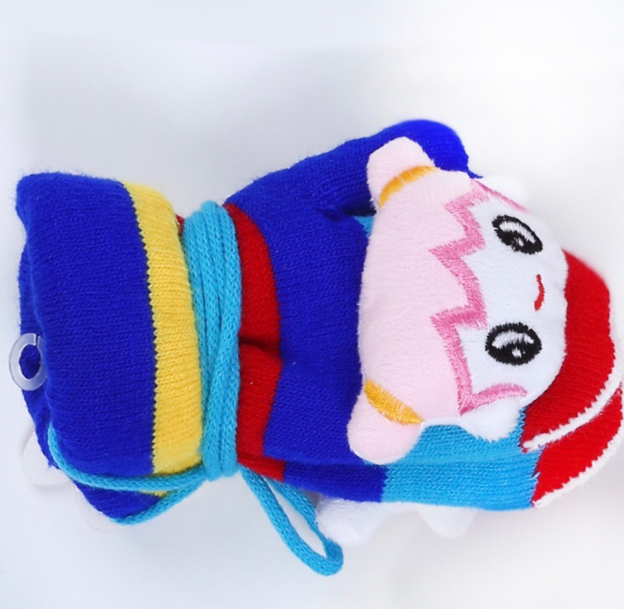 Creative cartoon baby bags, children's necklaces, finger-hugging gloves, cute finger-hugging baby gloves, factory direct sales in winter Application Scenario