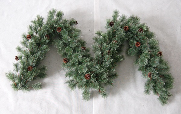 2.7 m snowflake pine needle with pine nut decoration rattan full figure