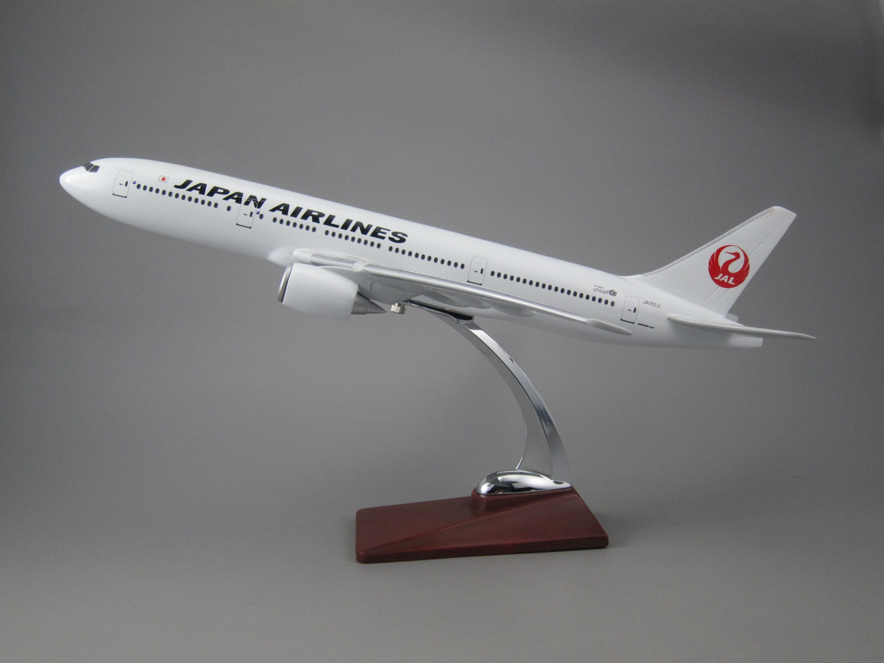 Aircraft model (Japan JAL Aviation B777) simulation aircraft model synthetic resin aircraft model