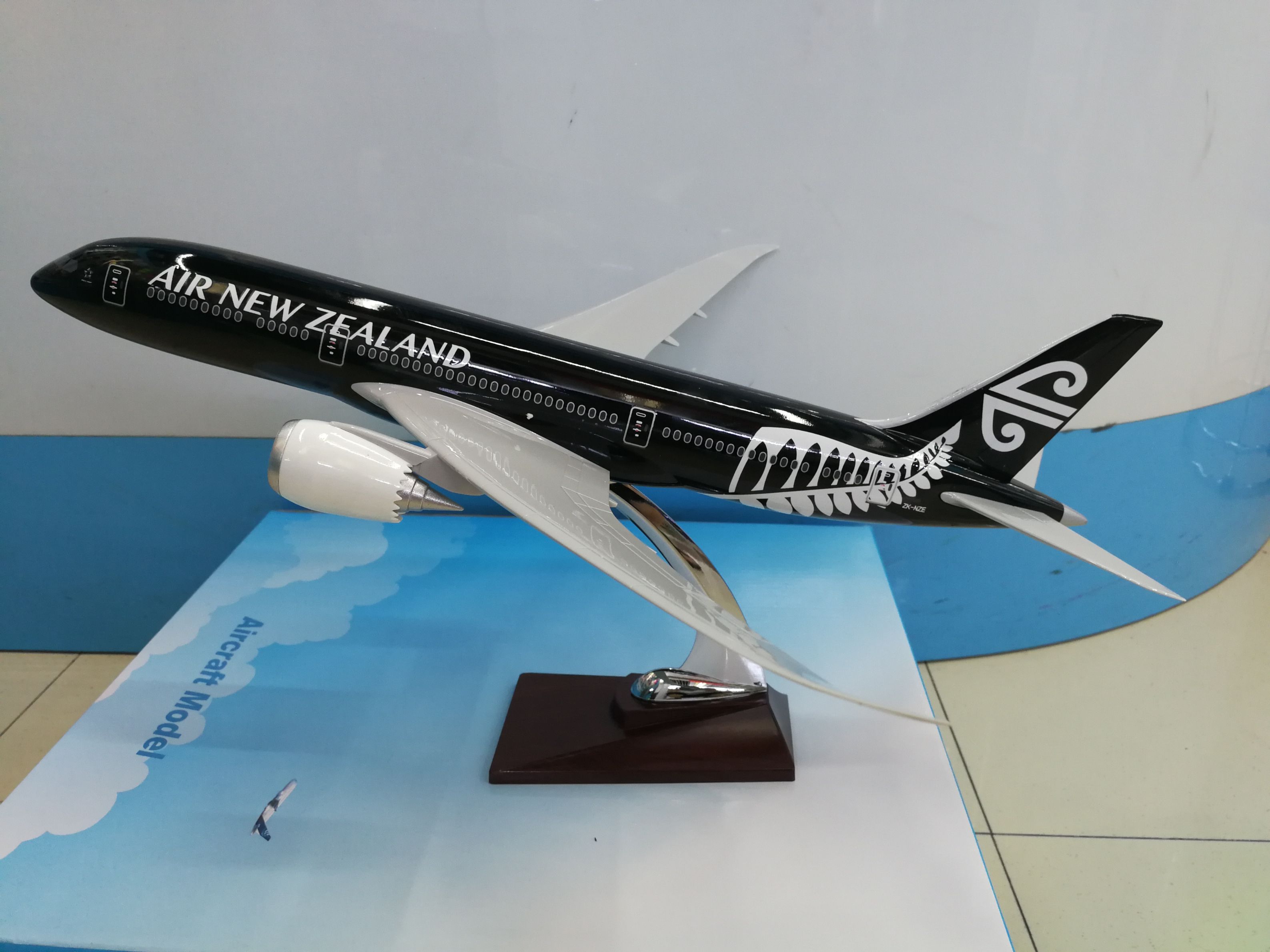 Aircraft Model (Air New Zealand B787) Simulation aircraft model synthetic resin aircraft model