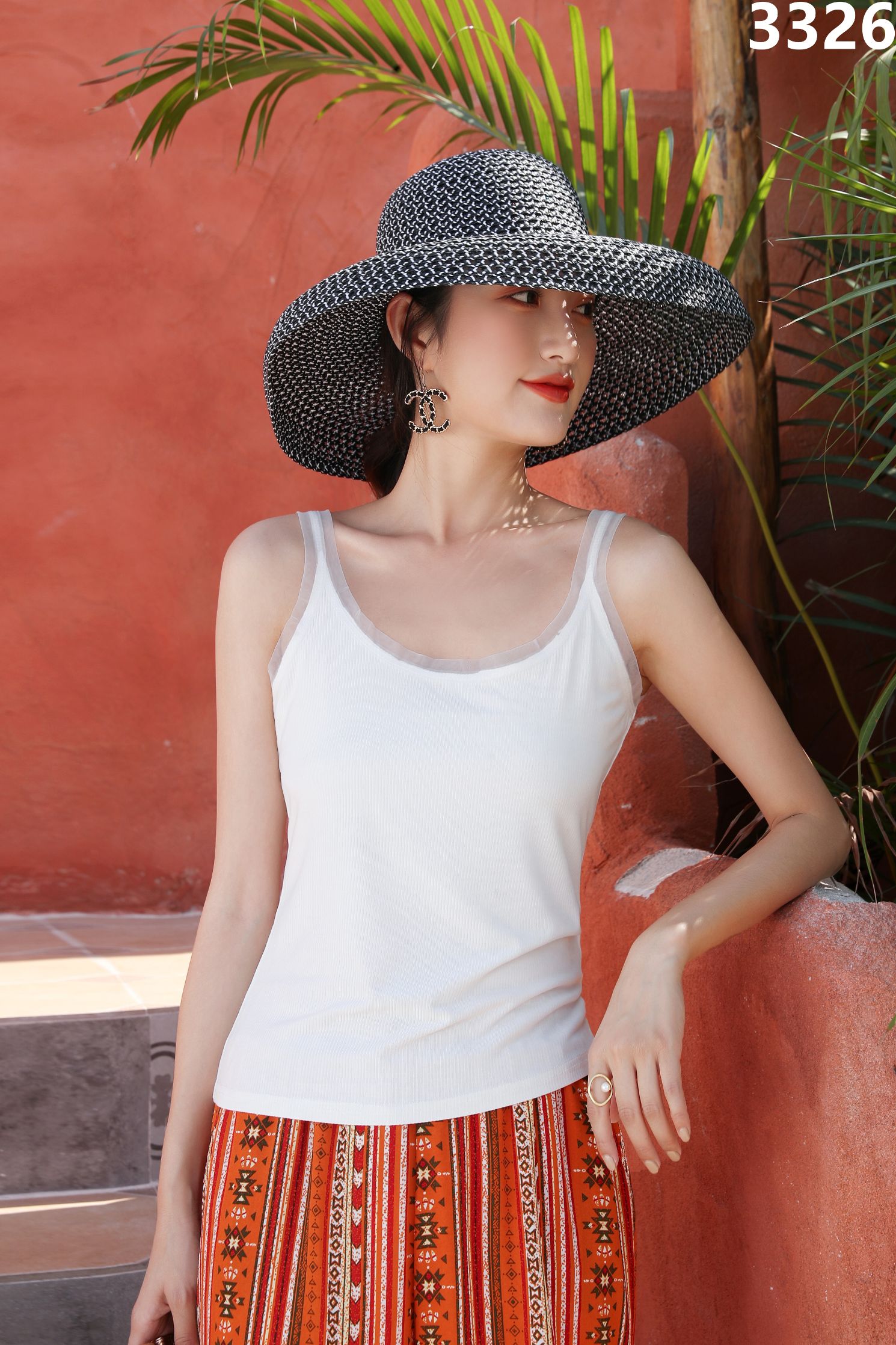 Net Red Summer Hyuna Bar Hop Di Halter Vest Women With Sexy Halter Halter Short Outside Wear Top Tide Specification drawing