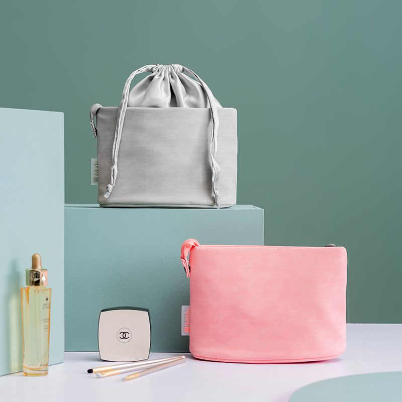2020 new hot style bundle cosmetic bag privacy simple European manufacturers direct selling can determine the LOGO thumbnail